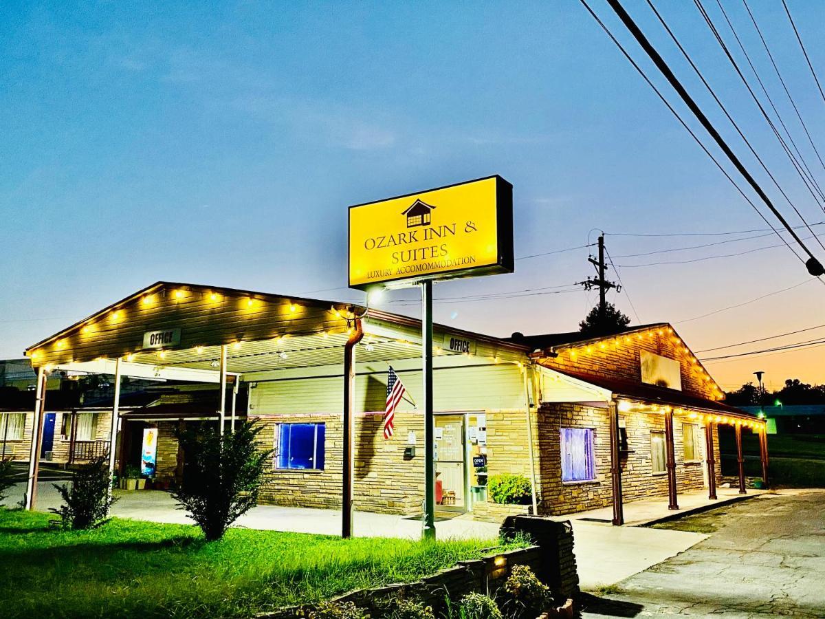 Ozark Inn & Suites Esterno foto