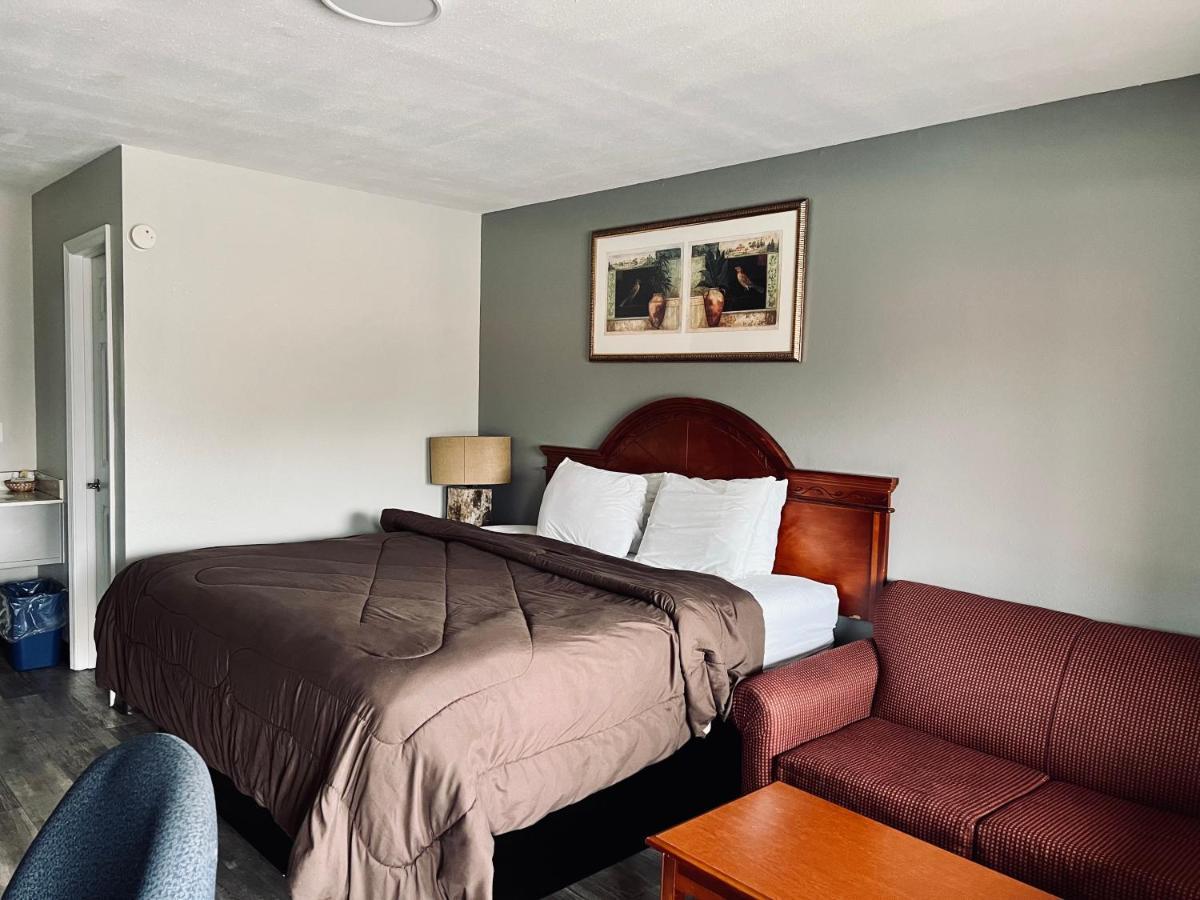 Ozark Inn & Suites Esterno foto