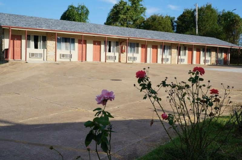 Ozark Inn & Suites Esterno foto